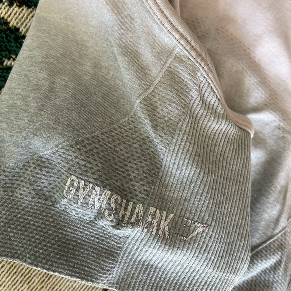 Set of 3 gymshark sports bras size L - Picture 7 of 10